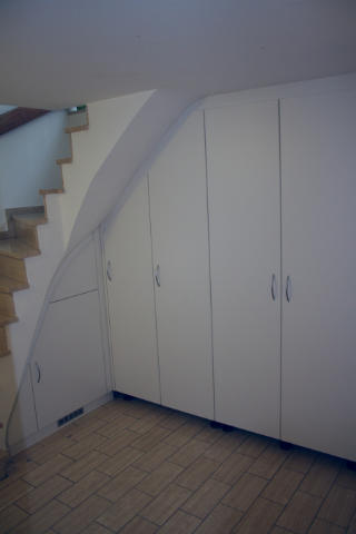 Innenausbau Treppenschrank